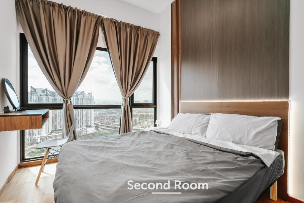 Nowhere 2Br & 2Bath Apartment With Balcony @ Reizz Residences 吉隆坡 外观 照片